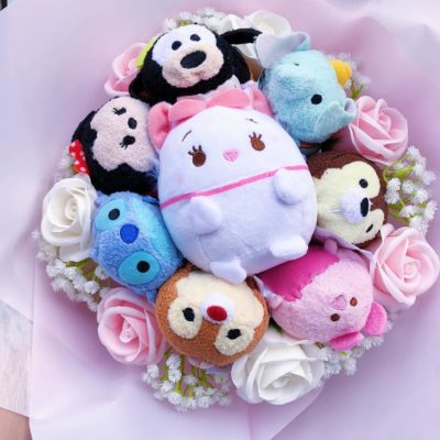 ufufy together with tsum tsum bouquet